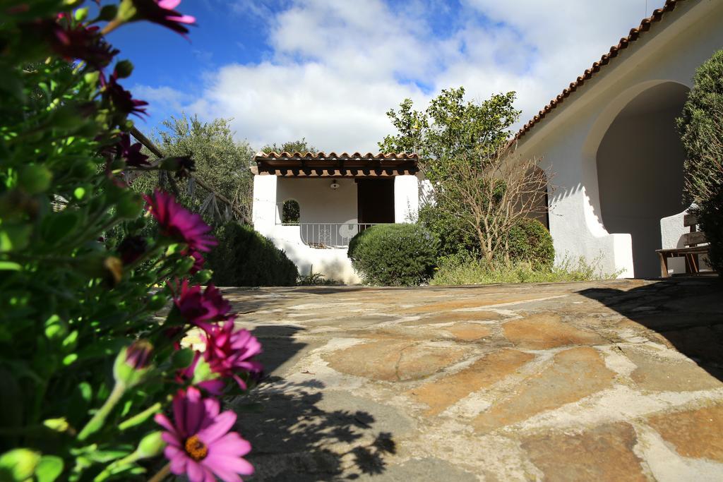 Agriturismo Guthiddai Oliena Exterior foto